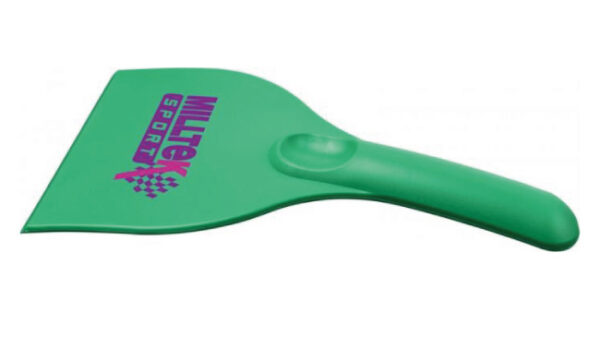 Curved plastic ice scraper (Green)